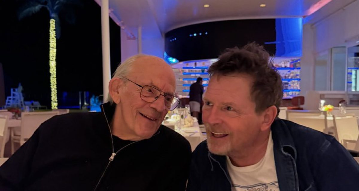 Майкл Джей Фокс поздравил Кристофера Ллойда с 88-летием цитатой из «Назад в будущее»