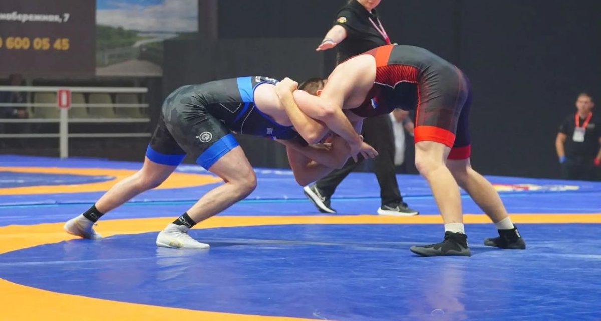 В Кузбассе впервые выберут абсолютного чемпиона России по вольной борьбе
